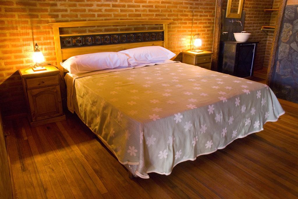Lauquen Pilmaiquen Y Spa Merlo Екстериор снимка